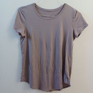 Lululemon women's short sleeved shirt